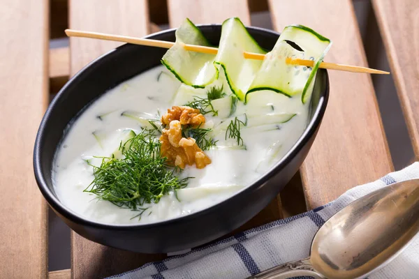 National Macedonian Dish Tarator Kall Soppa Från Yoghurt Och Gurka — Stockfoto