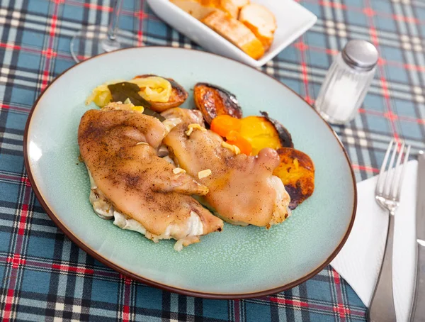 Grilled Pig Feet Potato Plate Homemade Dinner — Stock Photo, Image