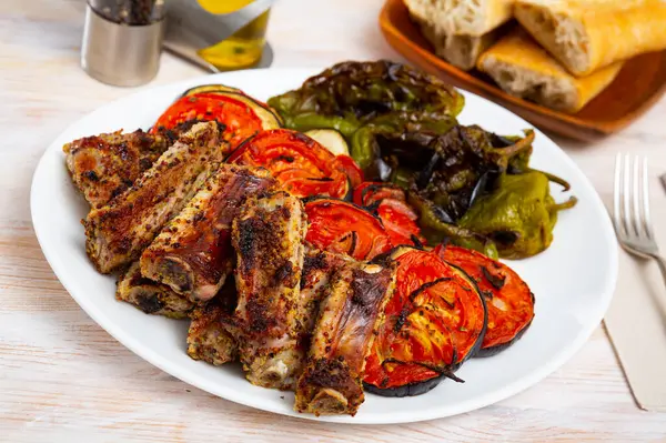 Grilled Pork Ribs Mustard Vegetables — Stock Photo, Image