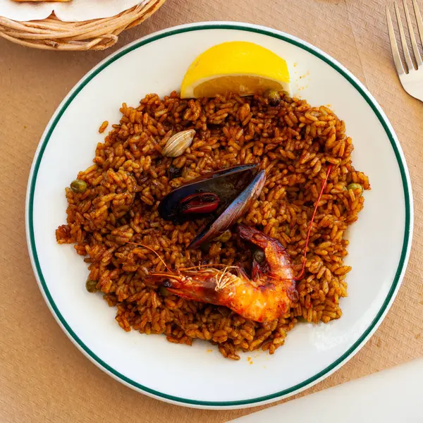 Νοστιμότατο Εθνικό Ισπανικό Πιάτο Είναι Paella Θαλασσινά Από Νόστιμο Ρύζι — Φωτογραφία Αρχείου