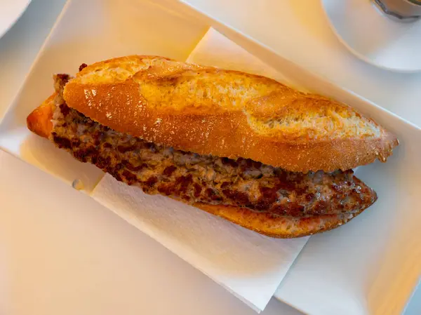 Baguette Sandwich Roasted Spanish Longaniza Sausage — Stock Photo, Image