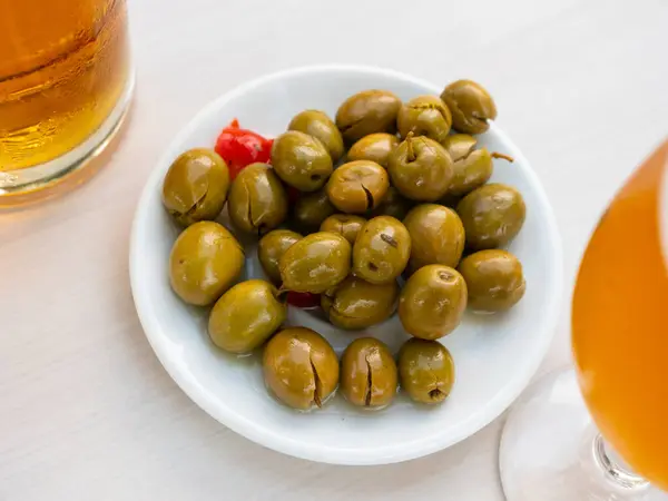 Closeup Plate Pickled Green Olives Stone Spanish Appetizer — Stock Photo, Image