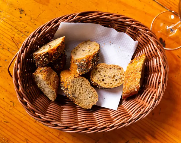 Appetizing Delicious Soft Bread Seeds Wicker Bread Box Napkin — Stock Photo, Image