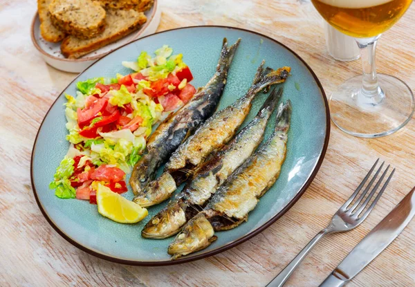 Just Cooked Fried Sardines Served Table Salad Restaurant — Stock Photo, Image