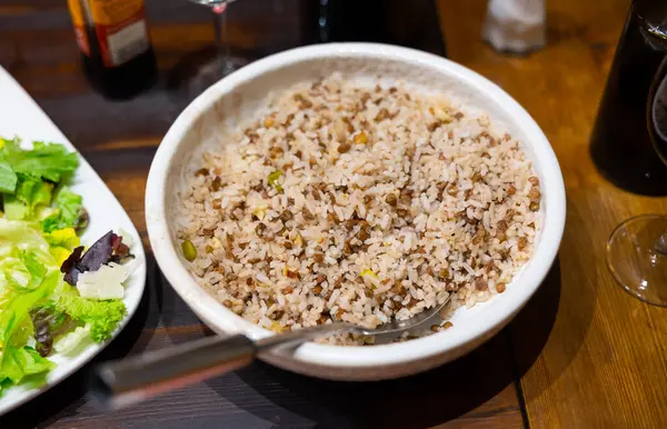 Reis Mit Linsen Ist Ein Traditionelles Gericht Der Orientalischen Küche — Stockfoto