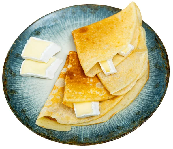 美味的煎饼配乳酪特写 在白色背景下被隔离 — 图库照片