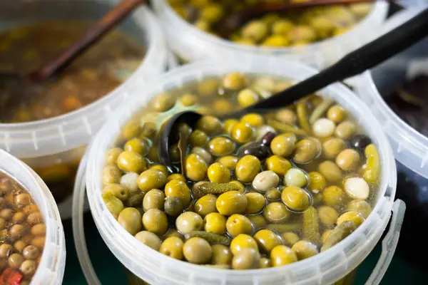 Green Spanish Olives Marinated Spicy Spicy Marinade Onions Gherkins — Stock Photo, Image