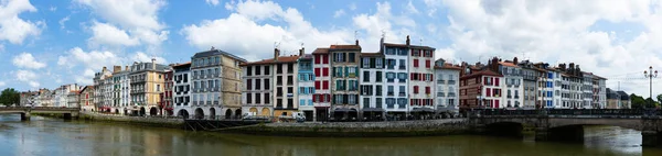 Panoramic Scenic View Old Houses Quay Nive River Bayonne France — Stock Photo, Image