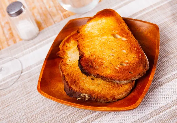 Frühstück Mit Goldenem Toastbrot Konzept Der Gesunden Ernährung — Stockfoto