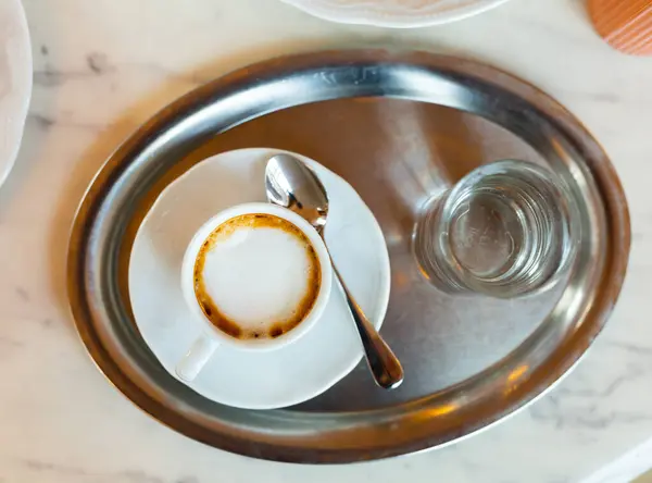 Xícara Café Quente Servido Com Copo Água Limpa Para Café — Fotografia de Stock