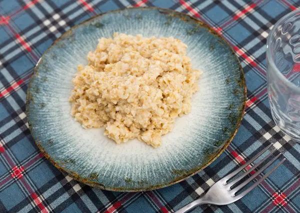 Traditional Breakfast Table Boiled Milk Oatmeal Porridge Hearty Easy Prepare — Stock Photo, Image