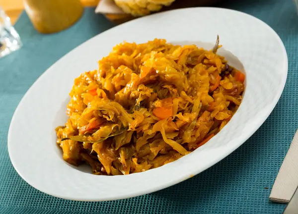 Plate Tasty Stewed Cabbage Carrot — Stock Photo, Image