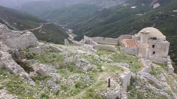 Θέα Από Ερειπωμένο Μεσαιωνικό Κάστρο Sopot Στο Λόφο Πάνω Από — Αρχείο Βίντεο
