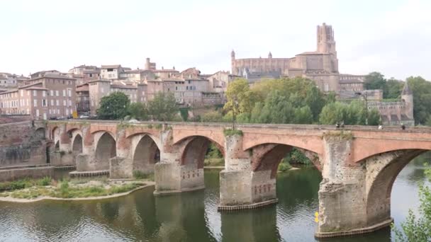 Townscape Albi Med Utsikt Över Pont Vieux Och Sainte Cecile — Stockvideo