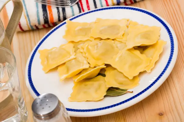 Traditional Italian Ravioli Served White Plate — Stock Photo, Image