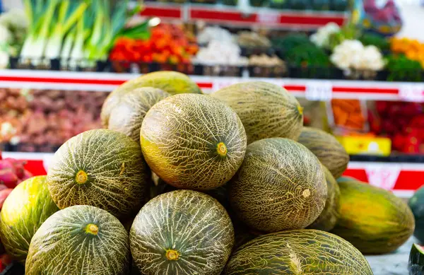 Bunch Fresh Melons Supermarket Placed Amongst Fruits Vegetables — Stock Photo, Image