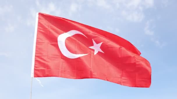Turecka Flaga Narodowa Białą Gwiazdą Półksiężycem Maszcie Flagowym Tle Błękitnego — Wideo stockowe