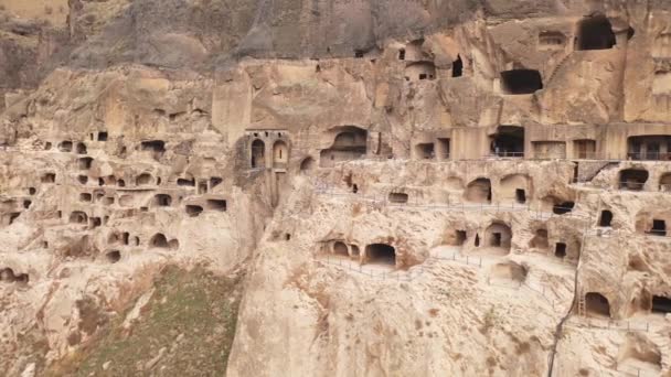 Komplex Jeskynních Klášterních Staveb Vytesaných Hor Historickém Městě Vardzia Významné — Stock video