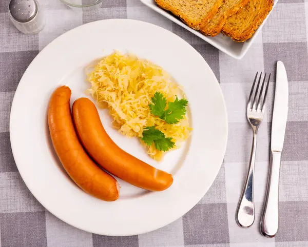 Appetizing Sausages Side Dish Sauerkraut — Stock Photo, Image