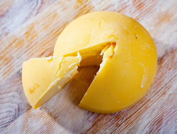 Hodet Til Den Berømte Kjegleformede Galiseren Tetilla Cheese Trebord – stockfoto