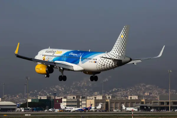 Barcelona Spain January 2020 Flight Airplane Vueling Airline Disney Coloring — Stock Photo, Image