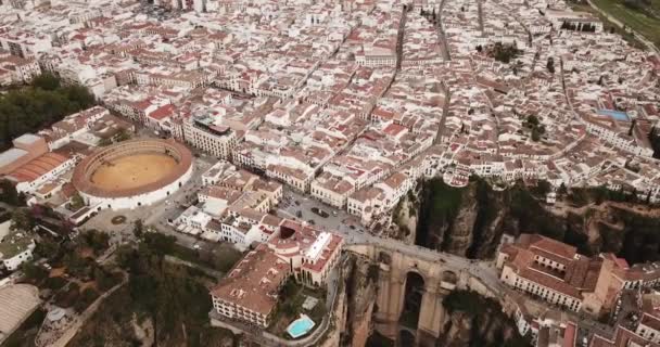 Paisagem Pitoresca Com Antiga Cidade Espanhola Ronda Dividindo Dois Pelo — Vídeo de Stock