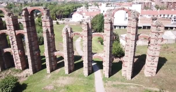 Вид Воздуха Древнеримский Каменный Акведук Мериде Испания Высококачественные Кадры — стоковое видео