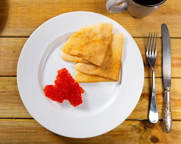Pancakes Red Caviar Dished Flat Service Plate Traditional Russian Cuisine — Stock Photo, Image