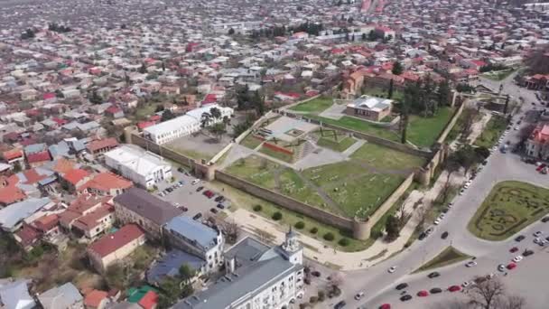 Pemandangan Scenic Dari Drone Daerah Pusat Kota Telavi Menghadap Benteng — Stok Video