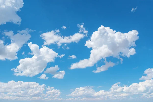 Cielo Azul Profundo Naturaleza Nubes Fondo —  Fotos de Stock