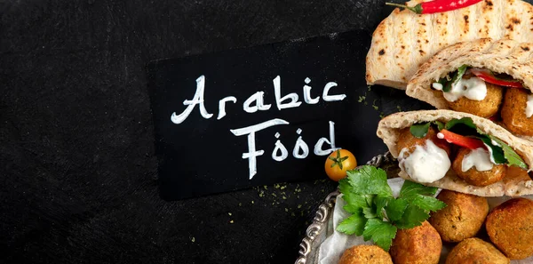 Midden Oosten Arabische Gerechten Met Falafel Hummus Pita Halal Voedsel — Stockfoto