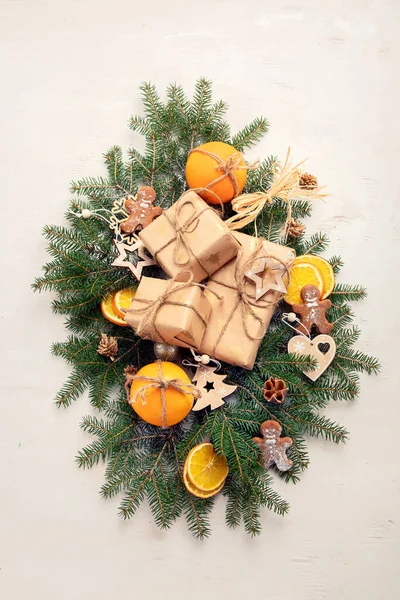 クリスマスの環境に優しい装飾 クリスマスと新年の休暇のコンセプト トップビュー — ストック写真
