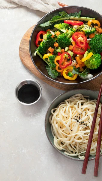 Asian Noodle Vegetables Vegan Vegetarian Eating Healthy Food Top View — Stockfoto