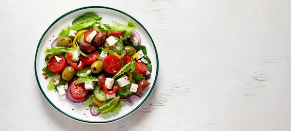 Greek Salad Fresh Cucumber Tomato Sweet Pepper Lettuce Red Onion — Foto de Stock