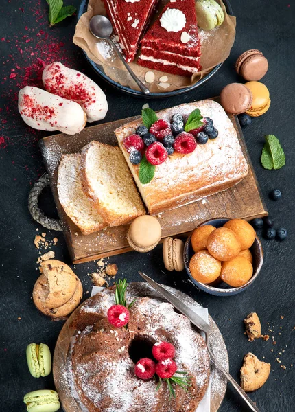 Different Desserts Dark Background Delicious Sweet Dessert Table Pound Cake — Stock Photo, Image