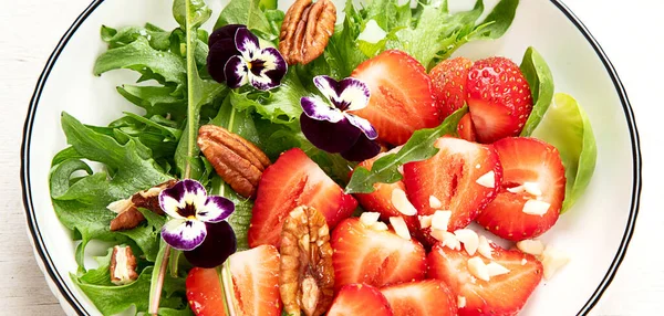Frühlingssalat Leckeres Gesundes Essen Ansicht Von Oben Kopierraum — Stockfoto