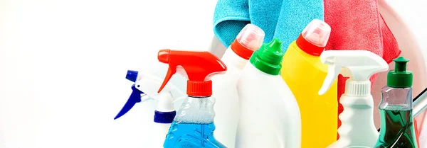 製品を洗浄する ボトル ゴム手袋 クリーニングスポンジ 掃除用品コレクション 家事の概念 パノラマ バナー — ストック写真