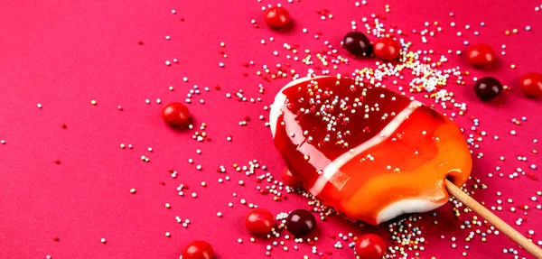 Mieszana Kolekcja Kolorowych Cukierków Różowym Tle Widok Góry Panorama Przestrzenią — Zdjęcie stockowe