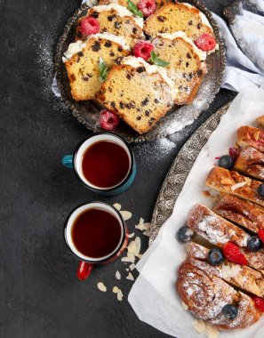 Tatlı masası. Üst Manzara, Yaz Kekleri