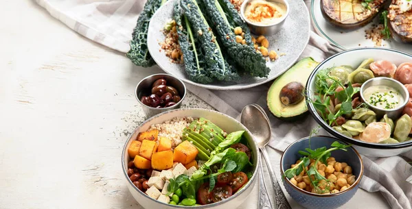 Vers Gezond Veganistisch Tafeltje Met Kikkererwt Boeddhaschaal Pompoenen Broccoli Quinoa — Stockfoto