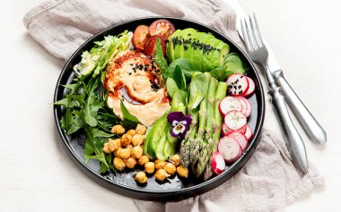 Sağlıklı vejetaryen, vitaminli vegan yemeği, antioksidan, protein, arka planda lif. Üst görünüm, alanı kopyala