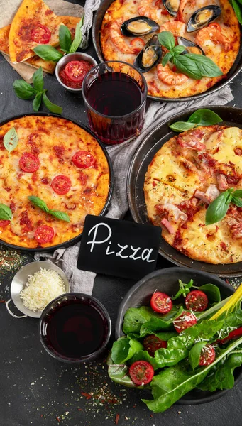 Pizza Party Dinner Table Various Kinds Italian Pizza Salad Red — Stock Photo, Image