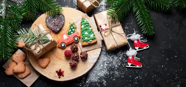 Christmas Mix Cookies Traditional Xmas Chocolate Gingerbreads Holiday Decoration Gifts — Stock Photo, Image