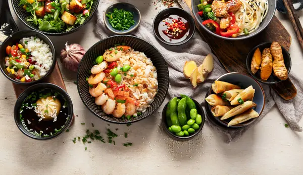 Sortiment Traditionella Asiatiska Rätter Asiatiskt Matkoncept Ovanifrån — Stockfoto