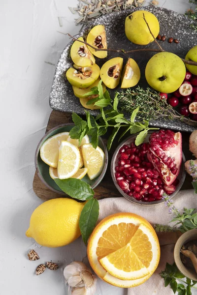 Různorodost Potravin Zvyšujících Imunitu Plochá Vrstva Zázvoru Kurkuma Citrusové Plody — Stock fotografie