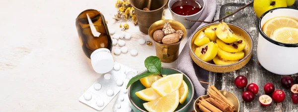 Natural Medicinal Herbal Remedy Cold Flu Virus Hot Drink Fresh — Stock Photo, Image
