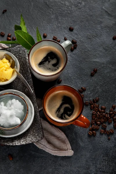 Kugelsicherer Keto Kaffee Ketogene Ernährung Heißes Trocknen Mit Kokosöl Und — Stockfoto