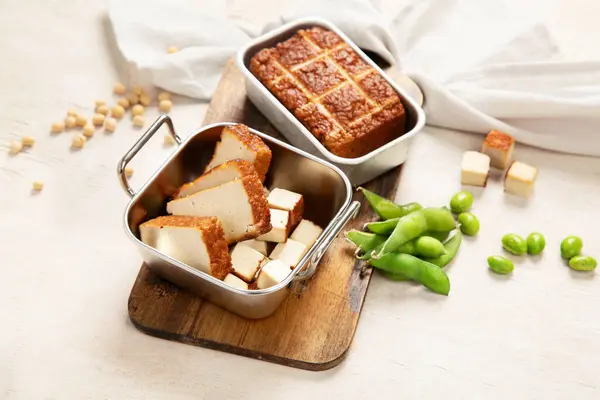 Soja Lebensmittel Gebackener Tofu Käse Auf Einem Brett Sojabohnen Veganes — Stockfoto