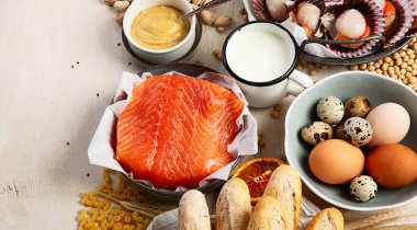 Alerji yemek konsepti. Çeşitli alerjik ürünler, üst görünüm