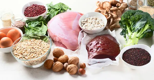 Demir zengini yiyecekler. Sağlıklı beslenme konsepti. 